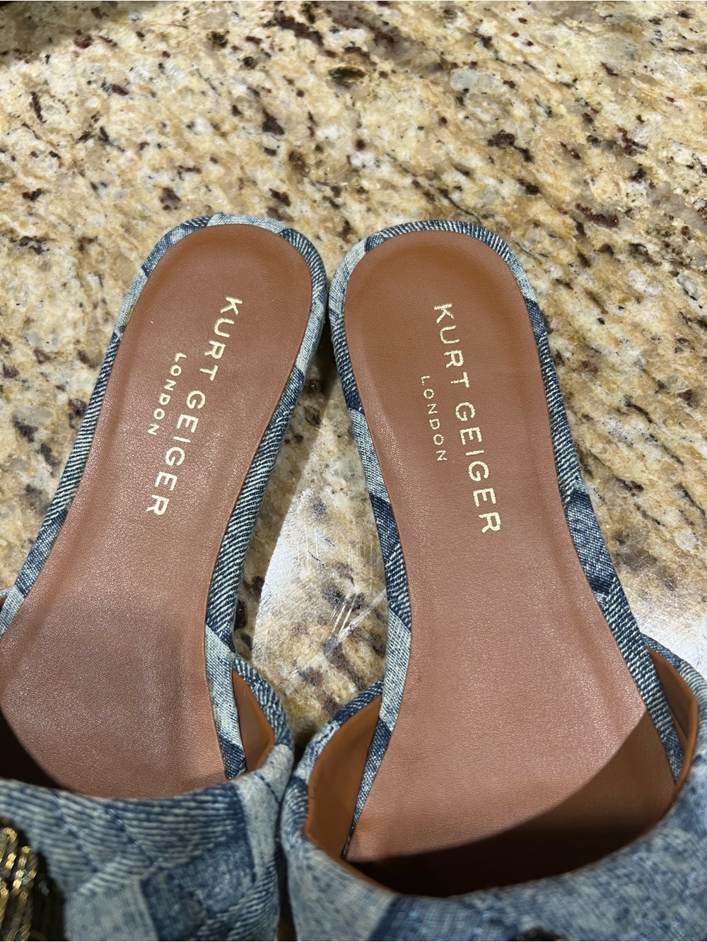 Kurt Geiger London Quilted Denim 
KENSINGTON FLAT SANDAL w/ Gold Emblem 39 - Picture 7 of 12